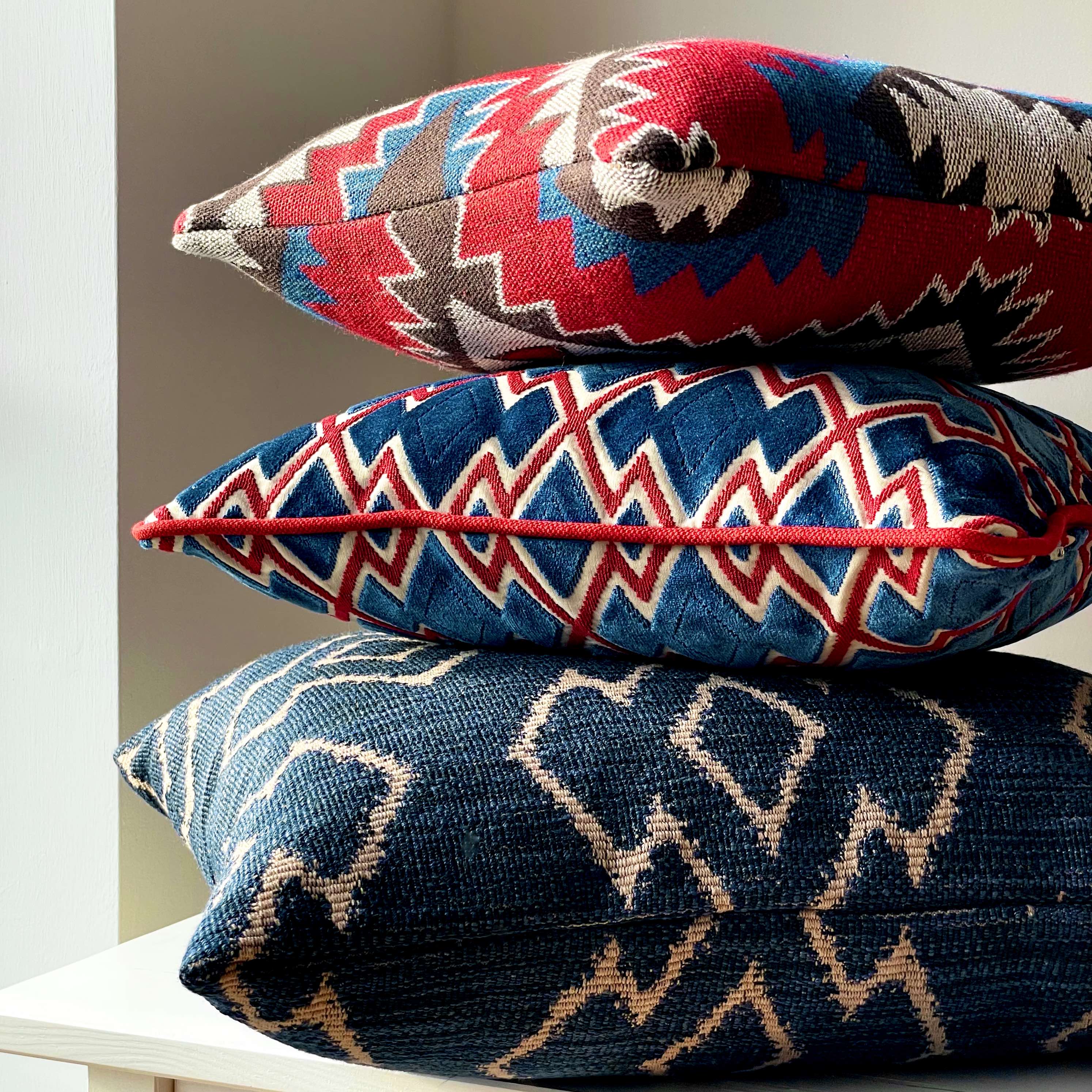 Textured Red & Blue Kilim Motif Cushion - 40x40cm